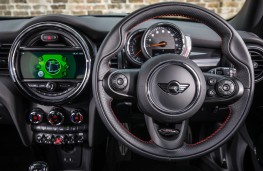 MINI Cooper S, 2018, instrument panel