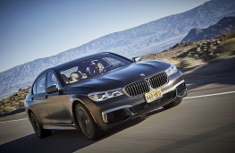 BMW M760Li xDrive, 2017, front