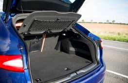 Maserati Levante, boot