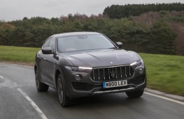 Maserati Levante, front action