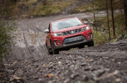 Suzuki Vitara, 2017, off road