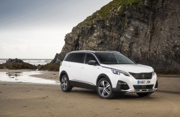 Peugeot 5008, side, static