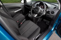 Mazda2 1.5 TS2 Automatic, interior