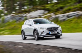 Mazda CX-3, front action 3