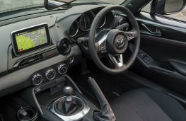 Mazda MX-5 RF, dashboard 2