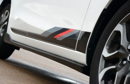 Mazda2 Sport Black, graphics