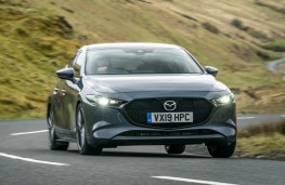 Mazda3 hatchback in Polymetal Grey