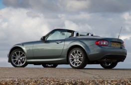 Mazda MX-5 Roadster Coupe, rear