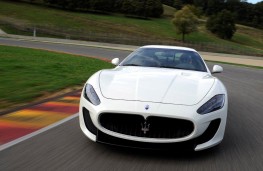 Maserati GranTurismo MC Stradale, head on