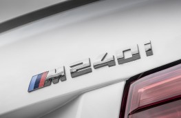 BMW M240i, 2017, badge