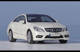 Mercedes E250 CDI Blue Efficiency Sport Coupe, front