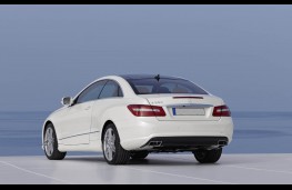 Mercedes E250 CDI Blue Efficiency Sport Coupe, rear