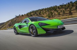 McLaren 570S Coupe, front action 1