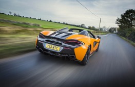 McLaren 570S Spider, rear action