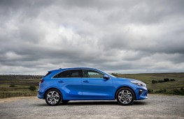 Kia Ceed, side