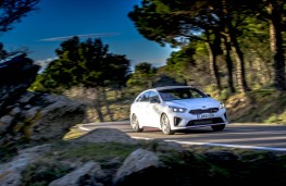 Kia Proceed, front