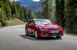 Kia Optima Sportswagon, driving