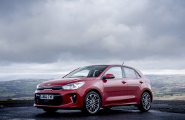 Kia Rio, front quarter