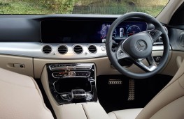 Mercedes E 350 D 4MATIC All-Terrain, cockpit