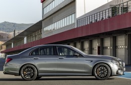Mercedes-Benz AMG E63 4MATIC+ side