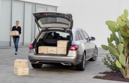 Mercedes-Benz C-Class Estate 2018 boot