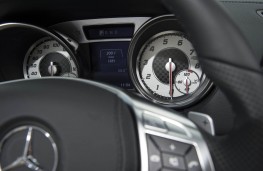 Mercedes-Benz SL 400, instruments
