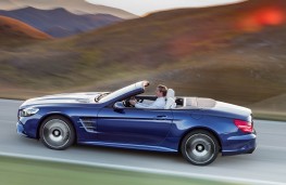 Mercedes-Benz SL 400, side action