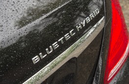Mercedes S 300 BlueTEC Hybrid, badge