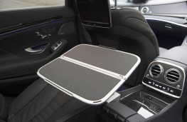 Mercedes S 300 BlueTEC Hybrid, rear seat table