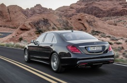 Mercedes-Benz S-Class, rear