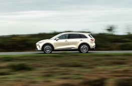 MGS6 EV Trophy Dual Motor, 2025, side