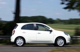 Nissan Micra, side