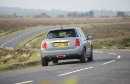 MINI Cooper SD 5-door, rear