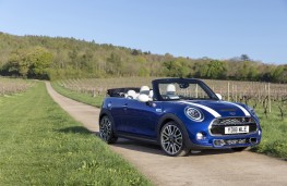 MINI Convertible 25th Anniversary Edition, 2018, front