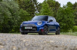 MINI Cooper S, 2026, front, static