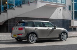 MINI Clubman City rear threequarter