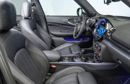 MINI Clubman S 2019 front seats