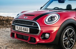 Mini Cooper S Convertible, front