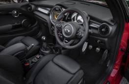 Mini Cooper S Convertible, interior