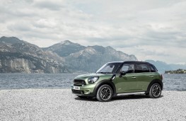 MINI Countryman, side