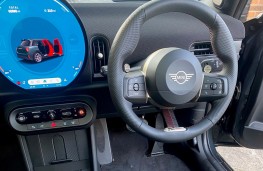 MINI Cooper 5 door, 2025, interior