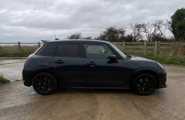 MINI Cooper 5 door, 2025, side