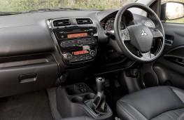 Mitsubishi Mirage, interior
