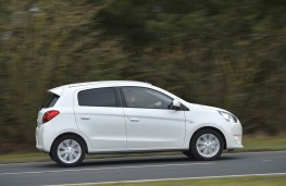 Mitsubishi Mirage, side