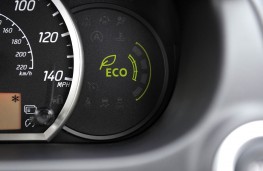Mitsubishi Mirage, eco gauge