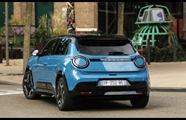 Nissan Micra, 2025, rear