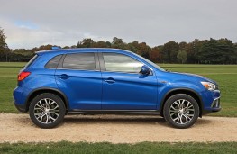 Mitsubishi ASX Juro side