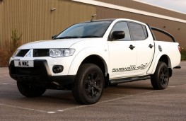 Mitsubishi L200 Barbarian Black