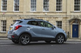 Vauxhall Mokka, side