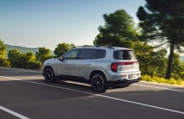 Mercedes-Benz GLB, 2025, rear